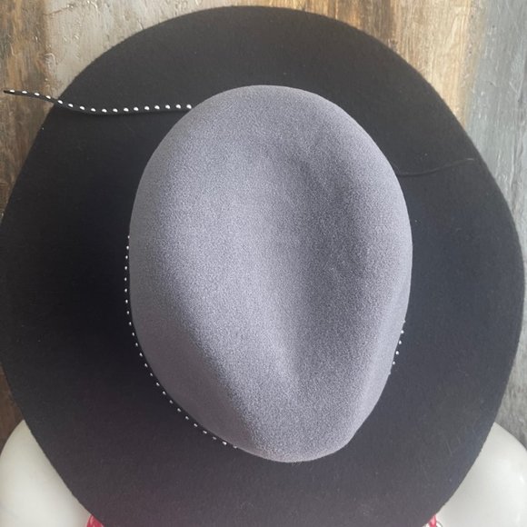 Black and grey felt hat with silver bead trim - Picture 1 of 5